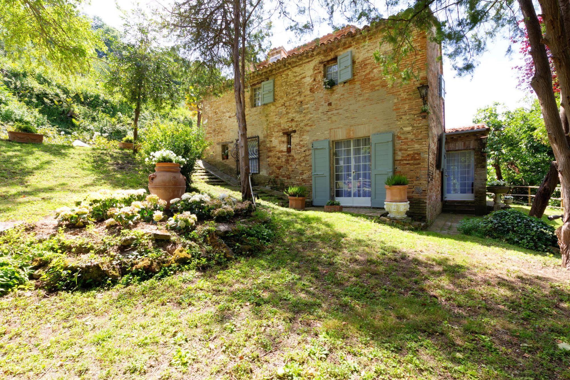 B&B La Residenza Del Poeta Montesicuro Exterior photo