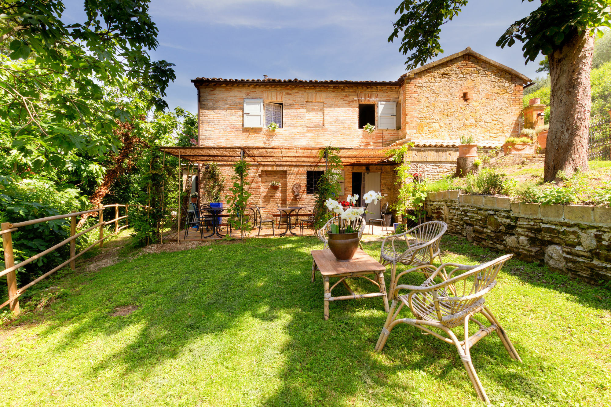 B&B La Residenza Del Poeta Montesicuro Exterior photo